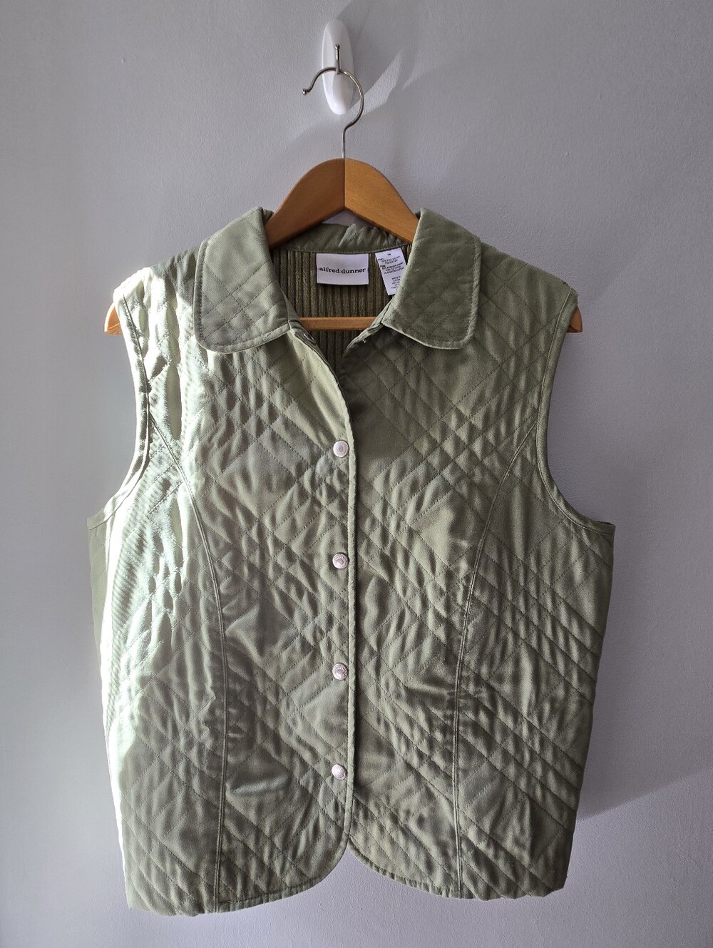 Alfred Dunner Quilted Vest Womens Lg/14 Cozy Stretch Knit Back Grandmacore Sage